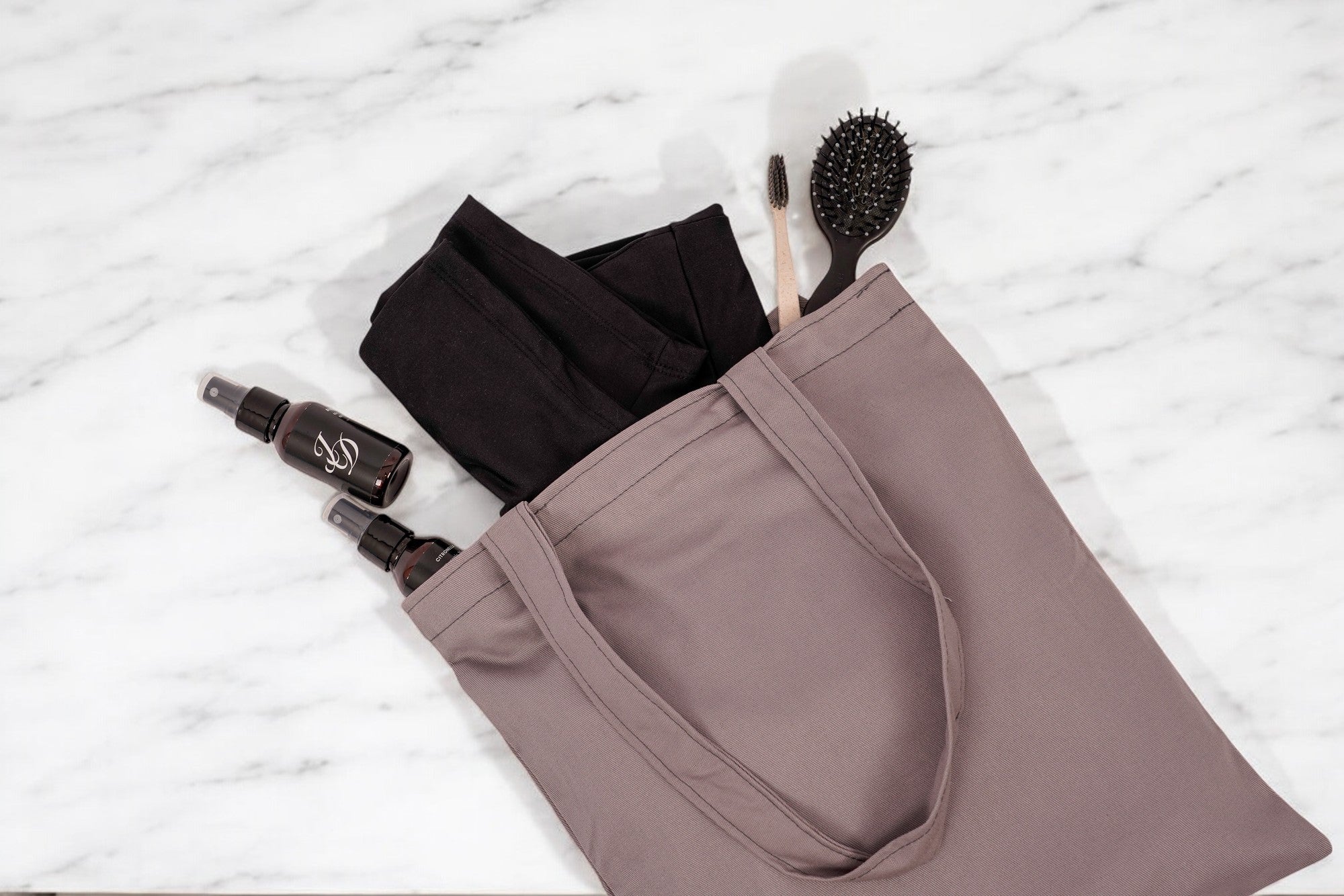 Bolsas Tote Bag de Gabardina con utensilios de cuidado personal